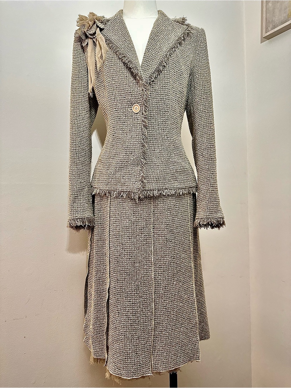 Anne Klein Gray Tweed Midi Skirt Suit